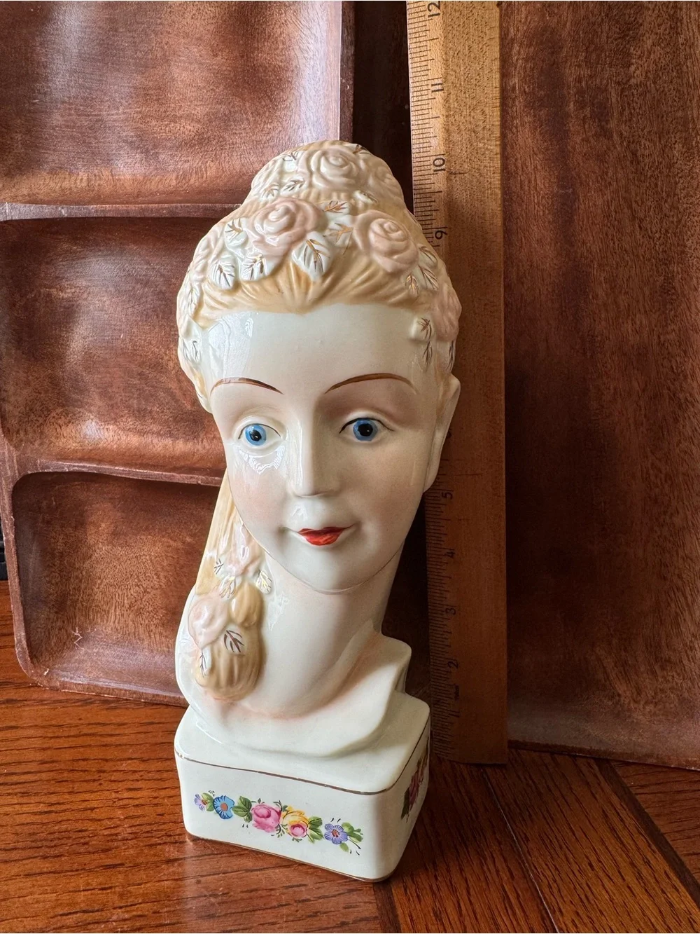 Vintage MCM Beautiful Lady Head Wall Pocket Vase Floral Porcelain Decor Roses